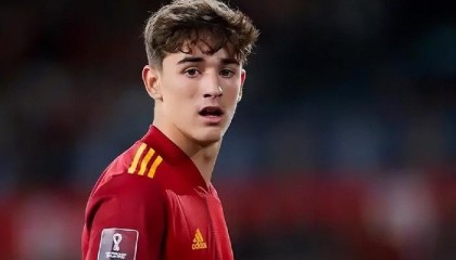 开云体育下载-加维一受伤，很可能改变巴萨策略，弃儿就要变宠儿