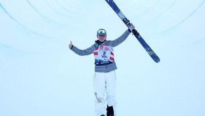 开云体育下载-李方慧夺得自由式滑雪U型场地世界杯美国阿斯本站金牌