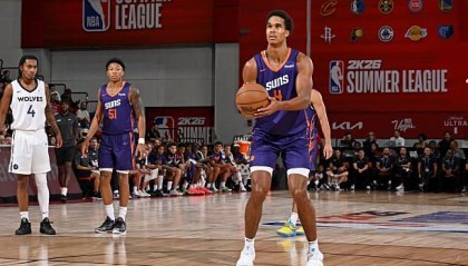 kaiyun-篮下威胁巨大，但缺乏投射能力的太阳内线新星能胜任四号位吗？